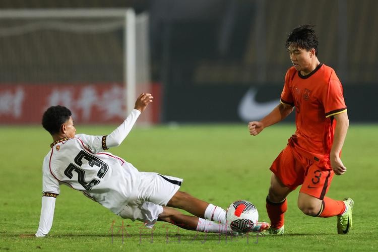 中国U-16国家男足14比0大胜东帝汶队