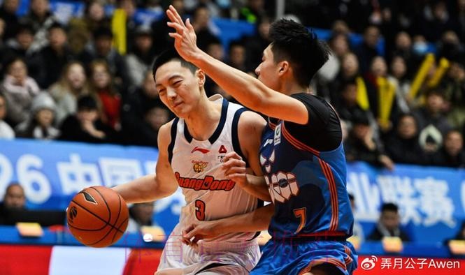 幸亏没去广东！19岁菜鸟打成四川小外援，场均得分高于徐杰胡明轩